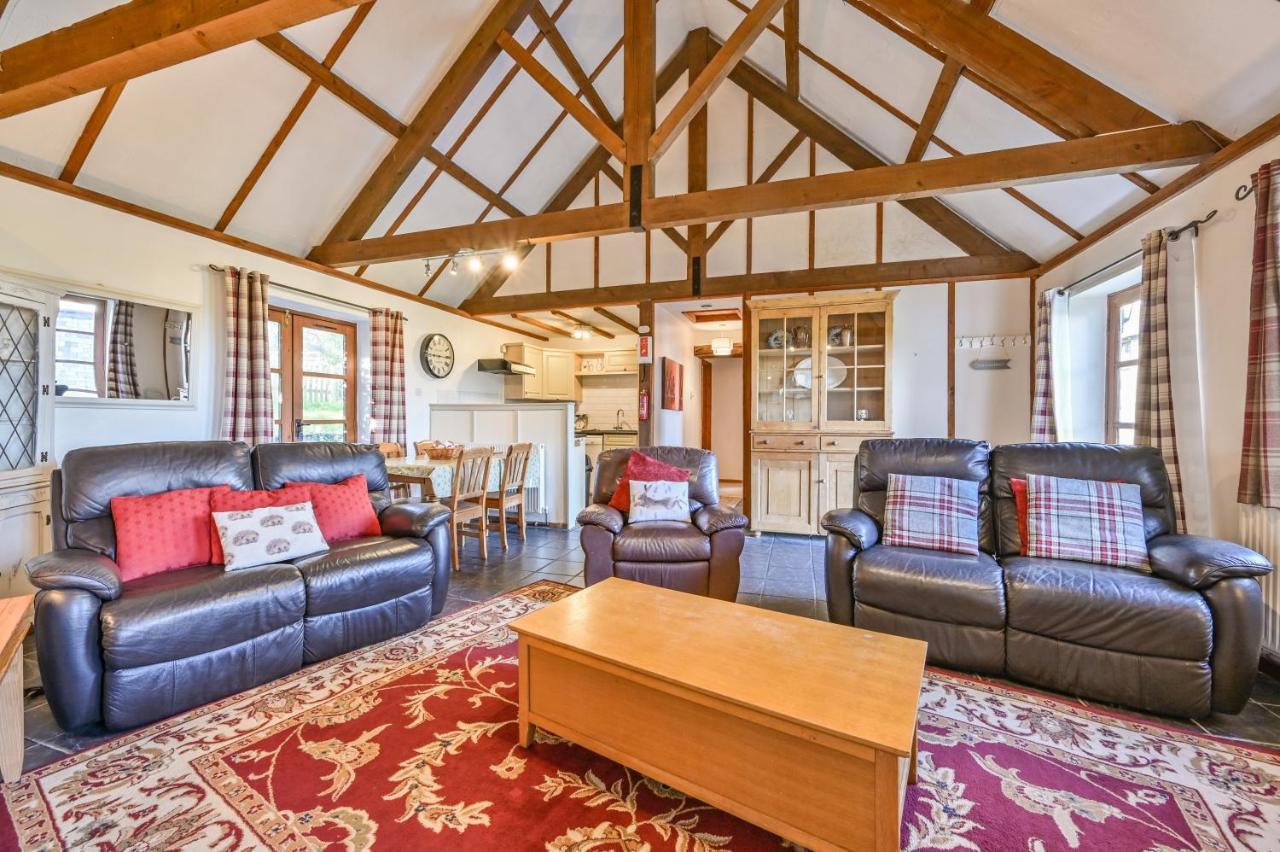 Polean Farm Cottages - With Free Animal Feeding And Pony Rides And Free Access To A Nearby Pool 루 외부 사진