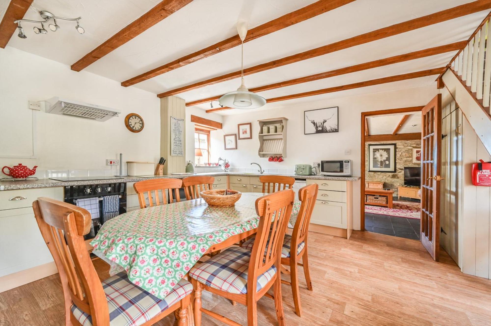 Polean Farm Cottages - With Free Animal Feeding And Pony Rides And Free Access To A Nearby Pool 루 객실 사진