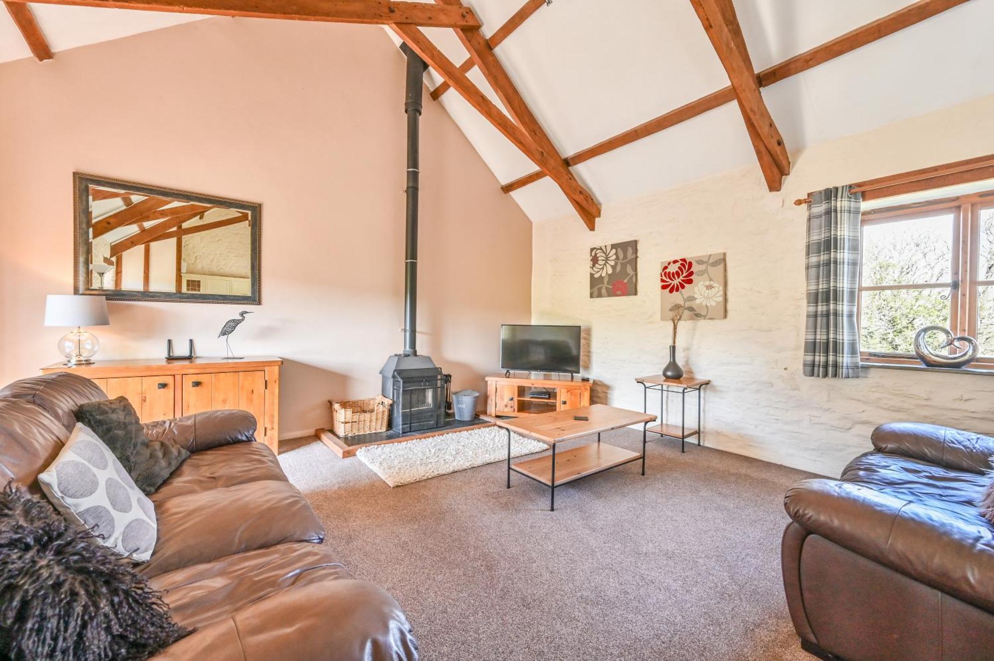 Polean Farm Cottages - With Free Animal Feeding And Pony Rides And Free Access To A Nearby Pool 루 객실 사진